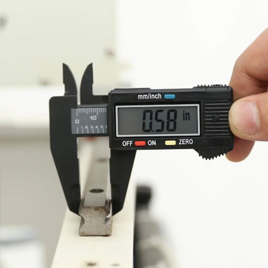 Pied à coulisse numérique